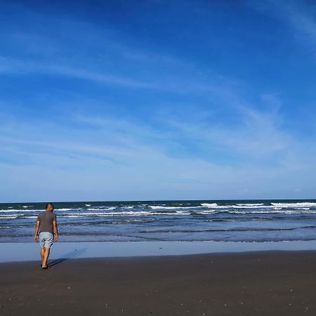 צראטינג Samsuria Beach Apartment Resort מראה חיצוני תמונה