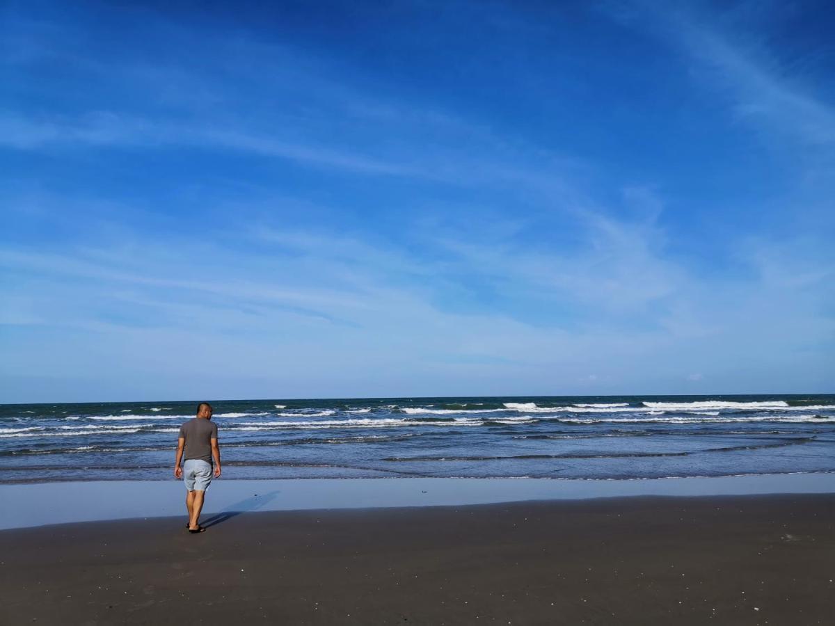 צראטינג Samsuria Beach Apartment Resort מראה חיצוני תמונה