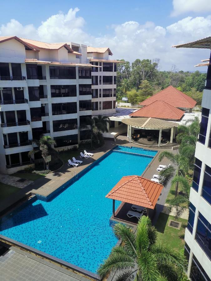 צראטינג Samsuria Beach Apartment Resort מראה חיצוני תמונה